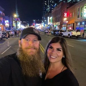 Meet your Posher, Kellynjesse